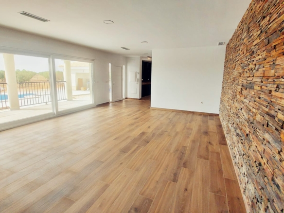 Country House in Pinoso (Ref: DOSI-600)