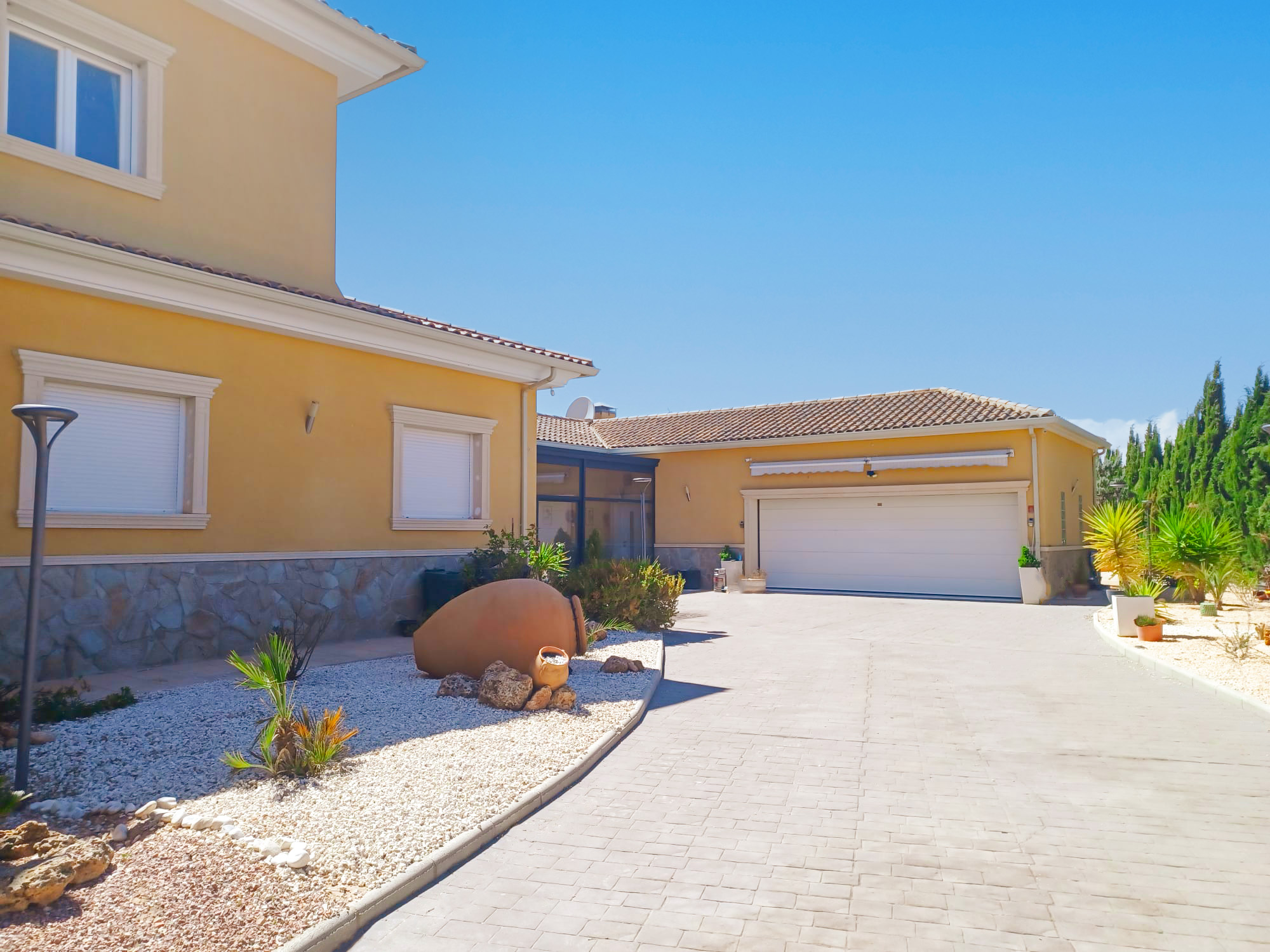 Luxurious Property in Casas del Señor (Ref: DOSI-473)