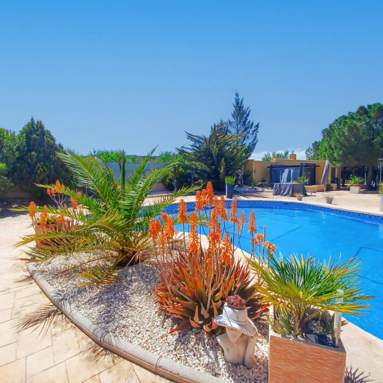 Luxurious Property in Casas del Señor (Ref: DOSI-473)