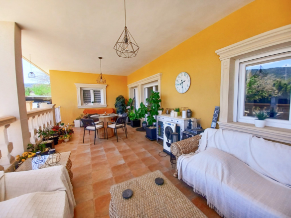 Luxurious Property in Casas del Señor (Ref: DOSI-473)
