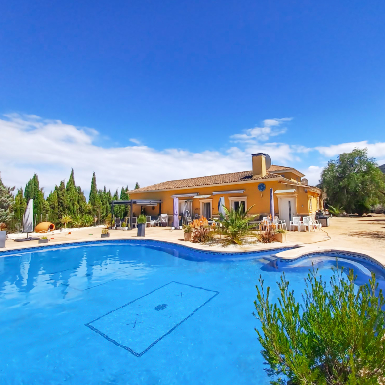 Luxurious Property in Casas del Señor (Ref: DOSI-473)