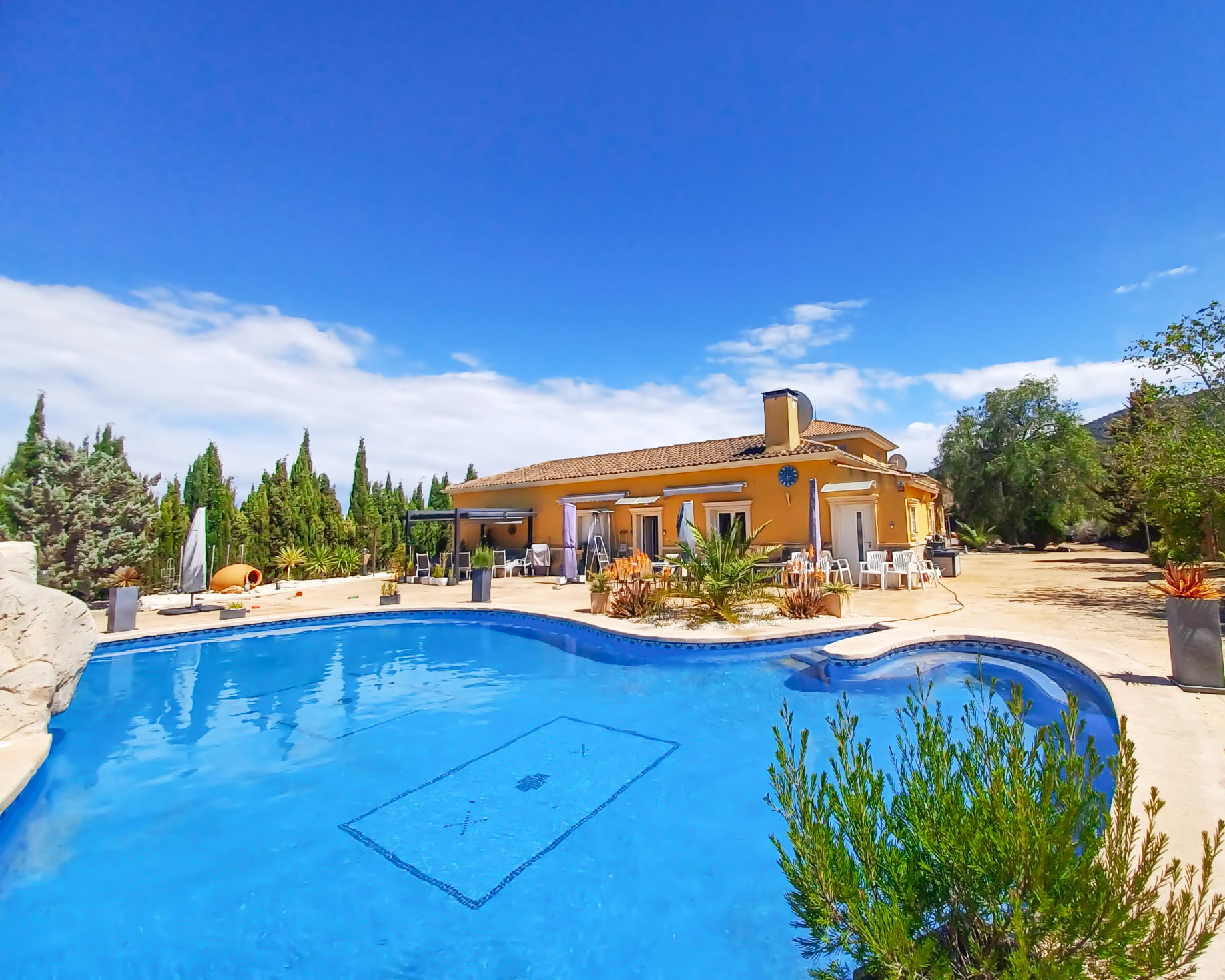 Luxurious Property in Casas del Señor (Ref: DOSI-473)