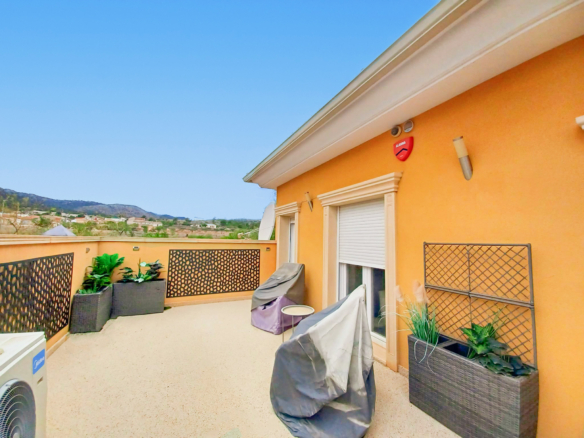 Luxurious Property in Casas del Señor (Ref: DOSI-473)
