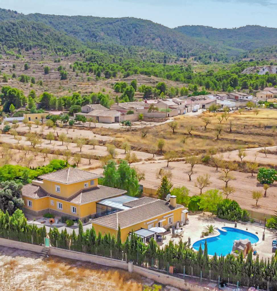 Luxurious Property in Casas del Señor (Ref: DOSI-473)