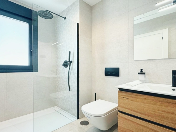 Luxurious Property in San Miguel de Salinas (Ref: DOSI-1480)
