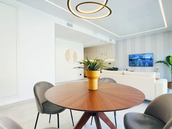 Luxurious Property in San Miguel de Salinas (Ref: DOSI-1480)