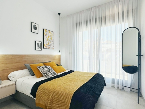 Luxurious Property in San Miguel de Salinas (Ref: DOSI-1480)