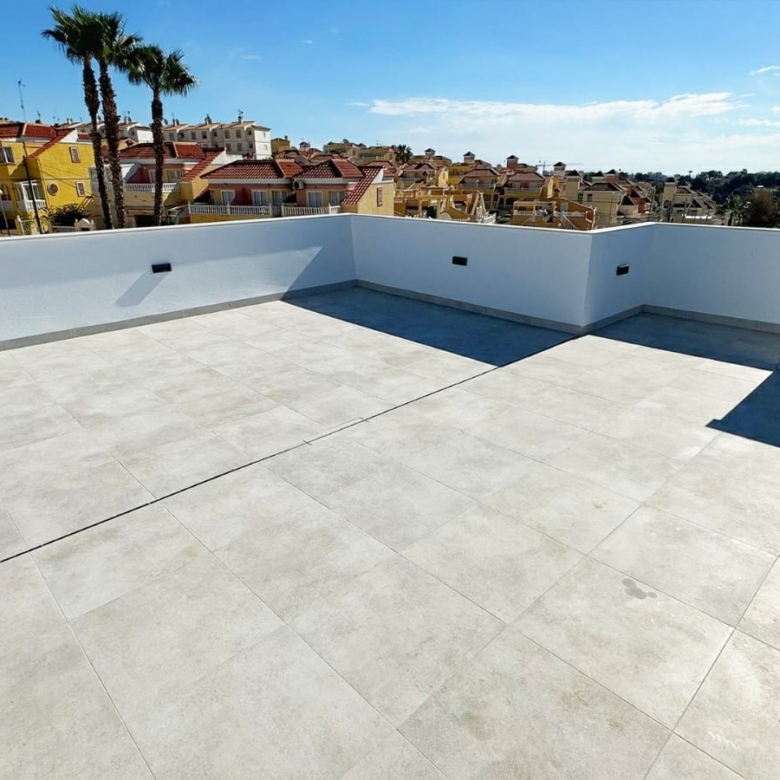 Luxurious Property in San Miguel de Salinas (Ref: DOSI-1480)