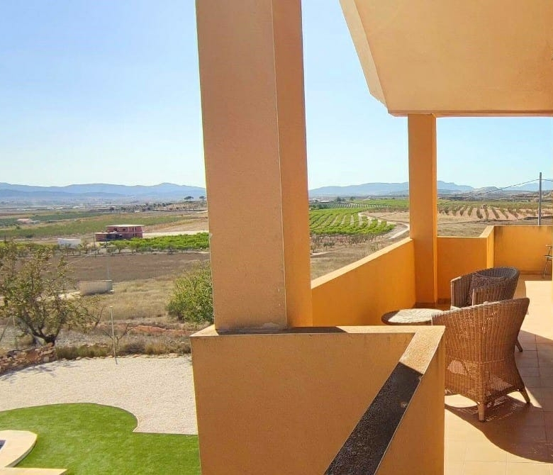 Country House in Pinoso (Ref: DOSI-1511)