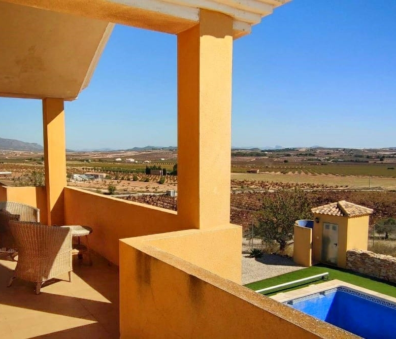 Country House in Pinoso (Ref: DOSI-1511)
