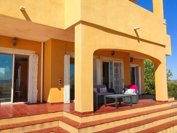 Country House in Pinoso (Ref: DOSI-1511)