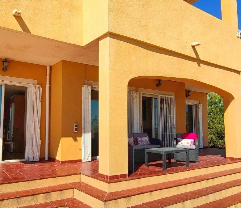 Country House in Pinoso (Ref: DOSI-1511)