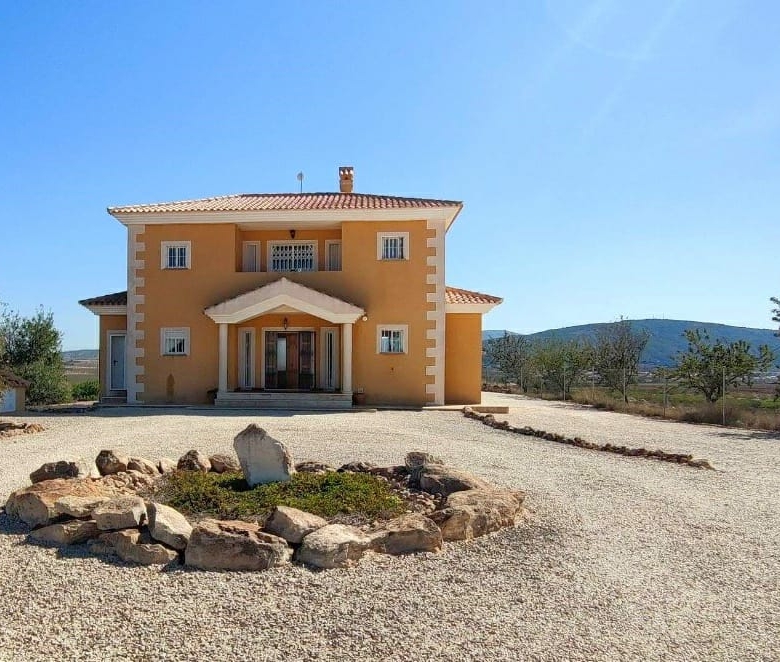 Country House in Pinoso (Ref: DOSI-1511)