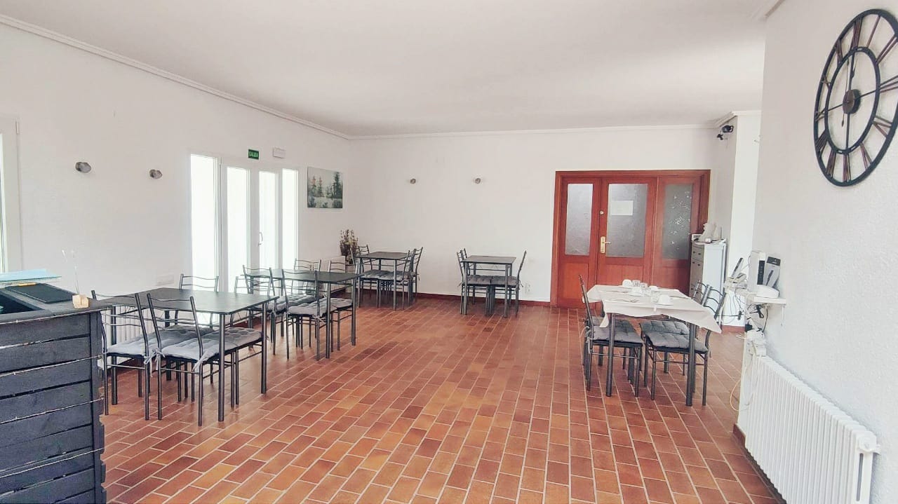 Business in Ayora (Ref: DOSI-1562)