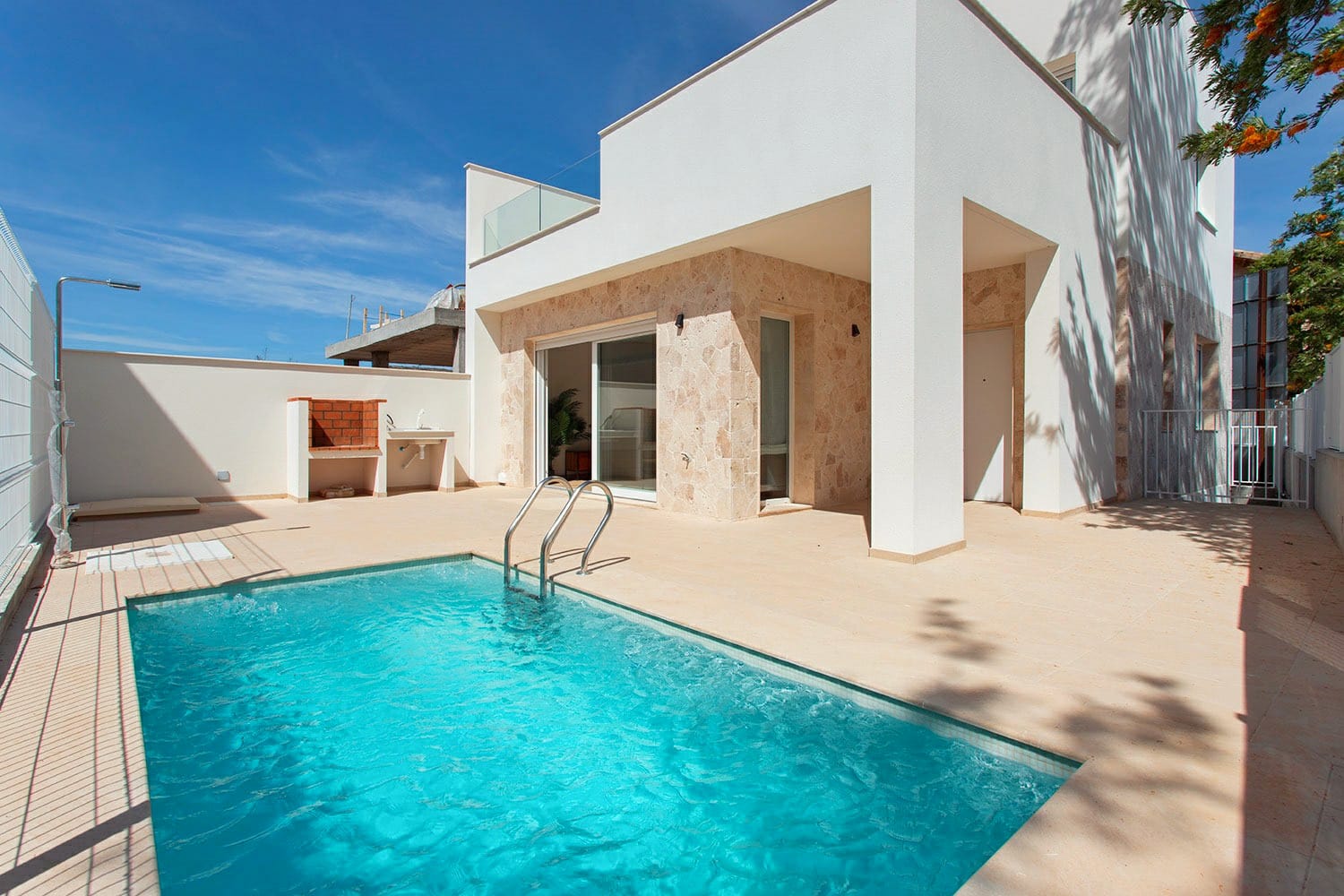 Modern Villa in El Fondó de les Neus (Ref: DOSI-1707)
