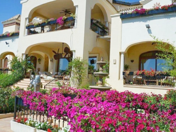 Luxurious Property in Benahavís (Ref: DOSI-1736)