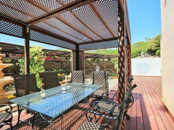 Luxurious Property in Benahavís (Ref: DOSI-1736)