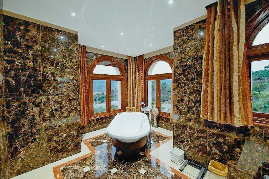 Luxurious Property in Benahavís (Ref: DOSI-1736)