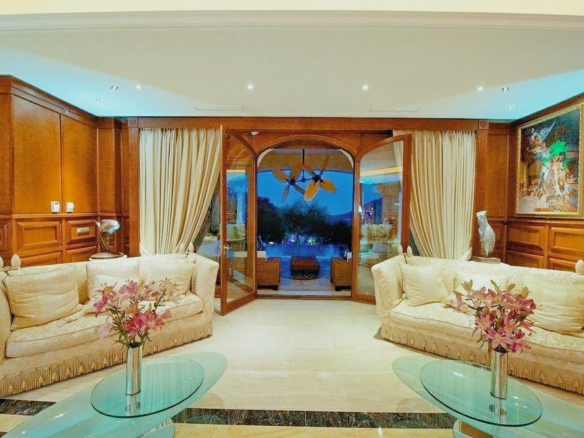 Luxurious Property in Benahavís (Ref: DOSI-1736)