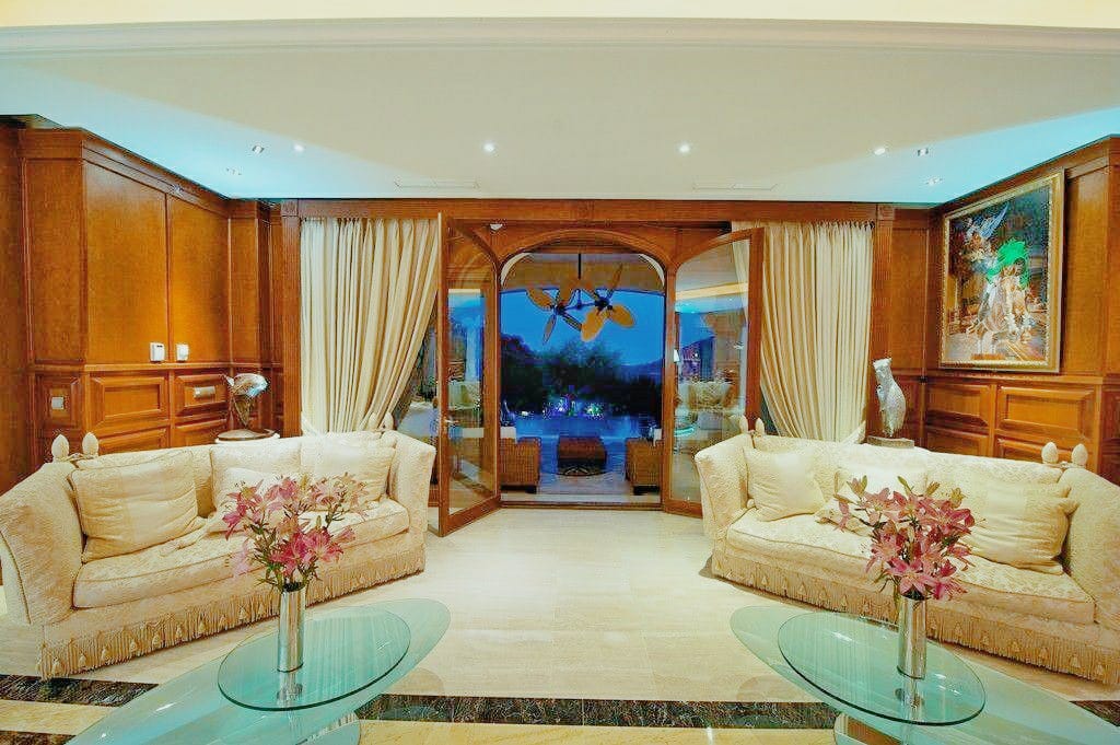 Luxurious Property in Benahavís (Ref: DOSI-1736)