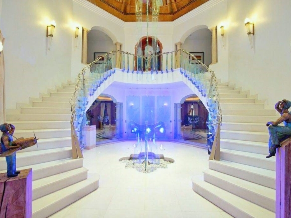 Luxurious Property in Benahavís (Ref: DOSI-1736)