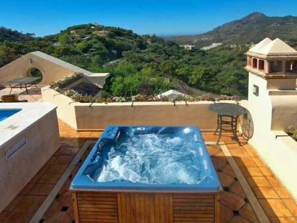 Luxurious Property in Benahavís (Ref: DOSI-1736)