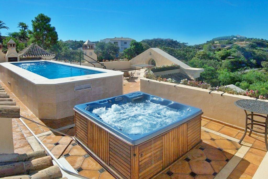Luxurious Property in Benahavís (Ref: DOSI-1736)