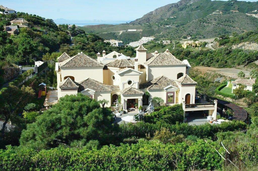 Luxurious Property in Benahavís (Ref: DOSI-1736)