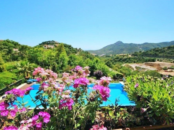 Luxurious Property in Benahavís (Ref: DOSI-1736)