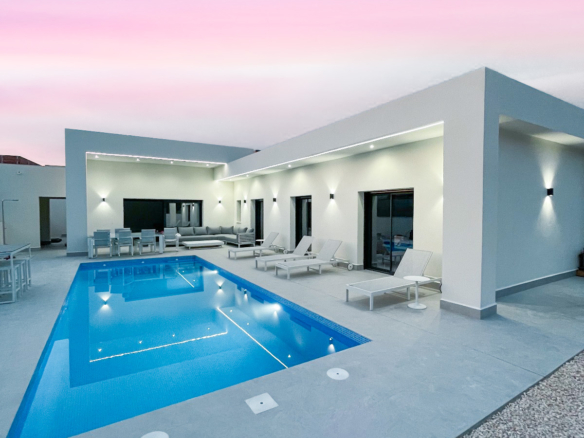 Detached House in La Romana (Ref: DOSI-3260)