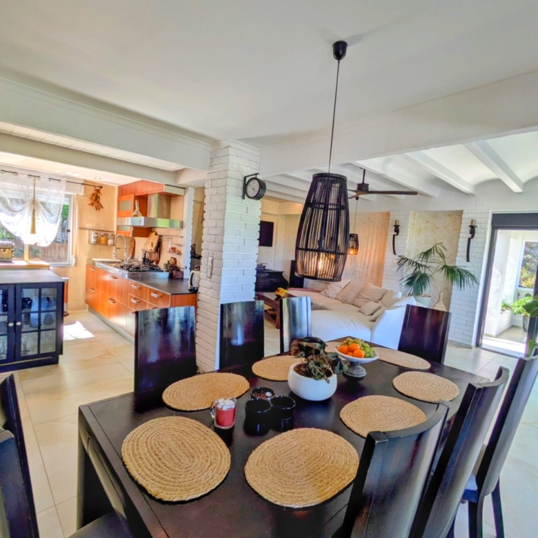 Detached House in Marxuquera (Ref: DOSI-2999)