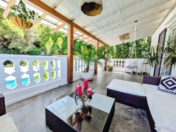 Detached House in Marxuquera (Ref: DOSI-2999)