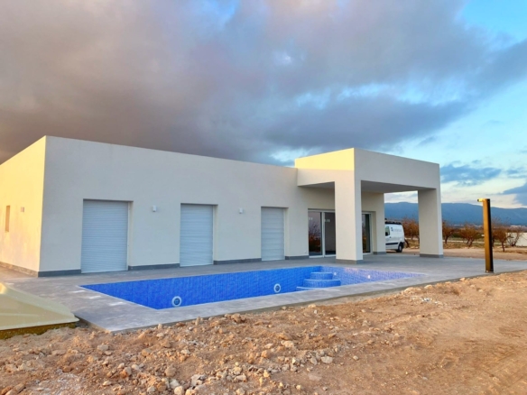 Country House in Pinoso (Ref: DOSI-3124)