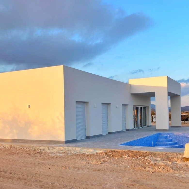 Country House in Pinoso (Ref: DOSI-3124)