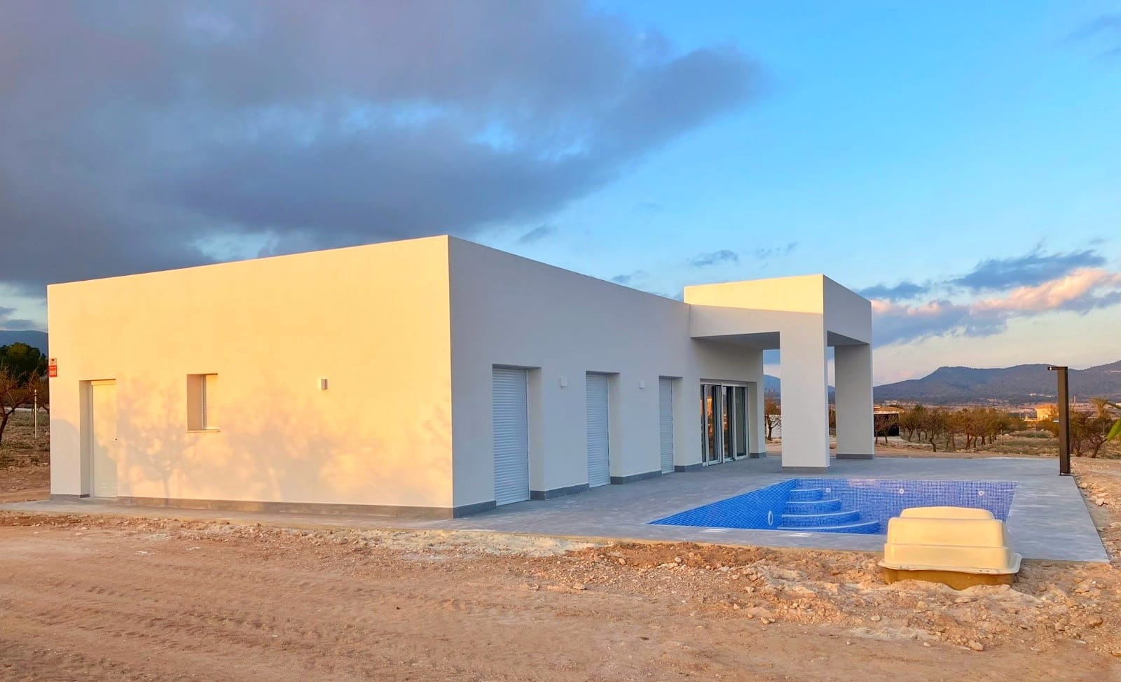 Country House in Pinoso (Ref: DOSI-3124)