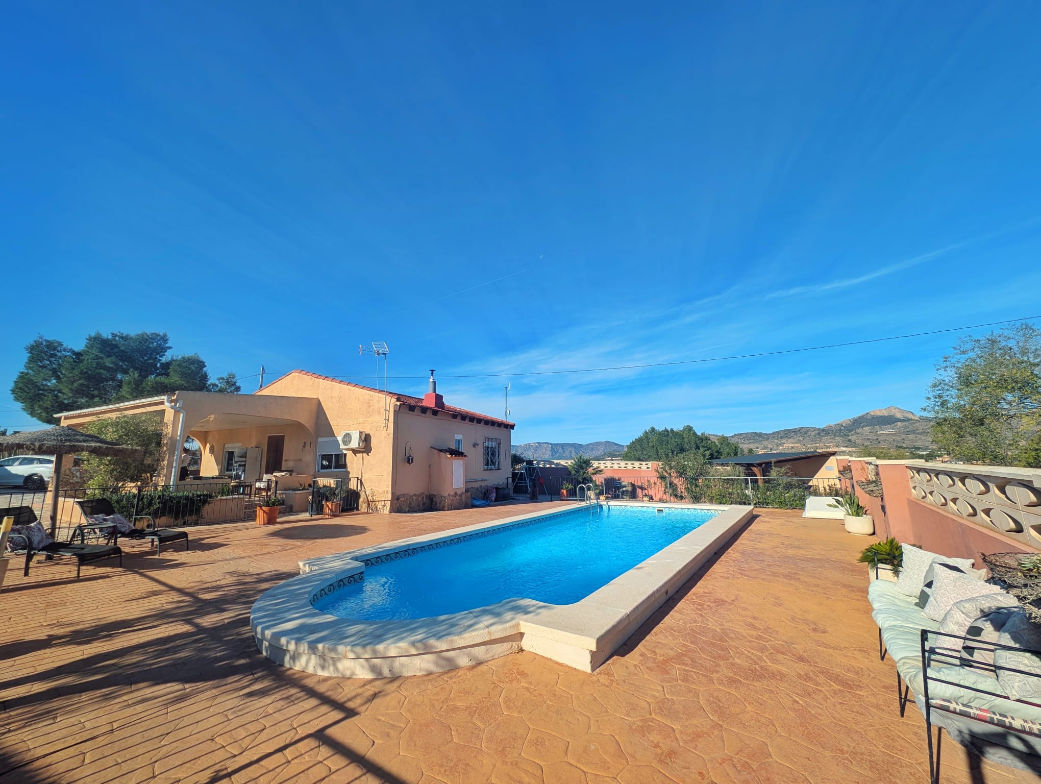 Country House in Sax (Ref: DOSI-3142)