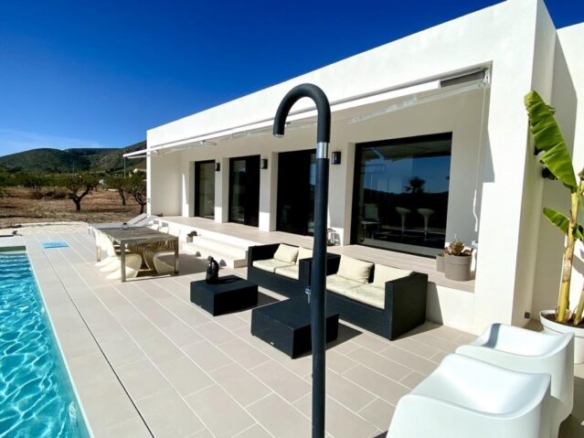 villa in Hondon de las Nieves (Ref: CC0353N)