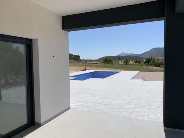 villa in Hondon de las Nieves (Ref: CC0623N)