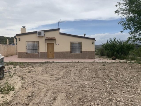 apartment in Pinoso (Ref: CC0405)