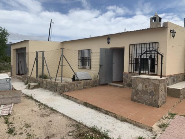 apartment in Pinoso (Ref: CC0405)