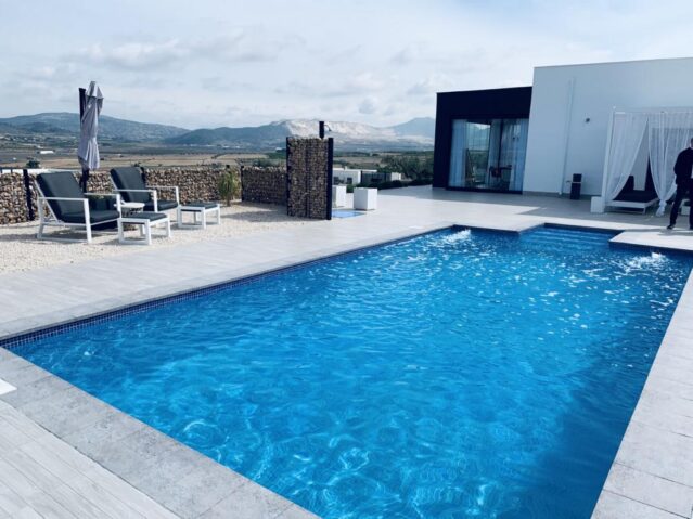 villa in Hondon de las Nieves (Ref: CC0623N)