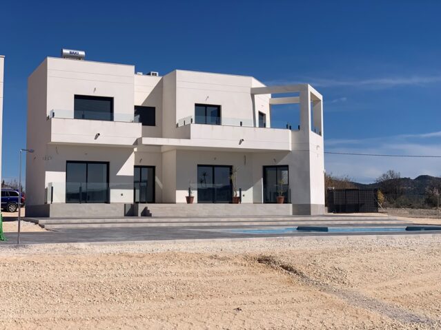 villa in Pinoso (Ref: CC0567)