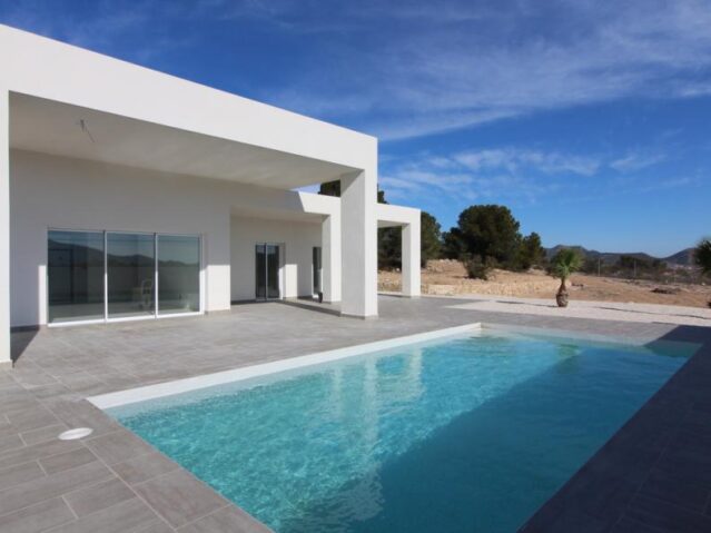 villa in Pinoso (Ref: CC0631N)