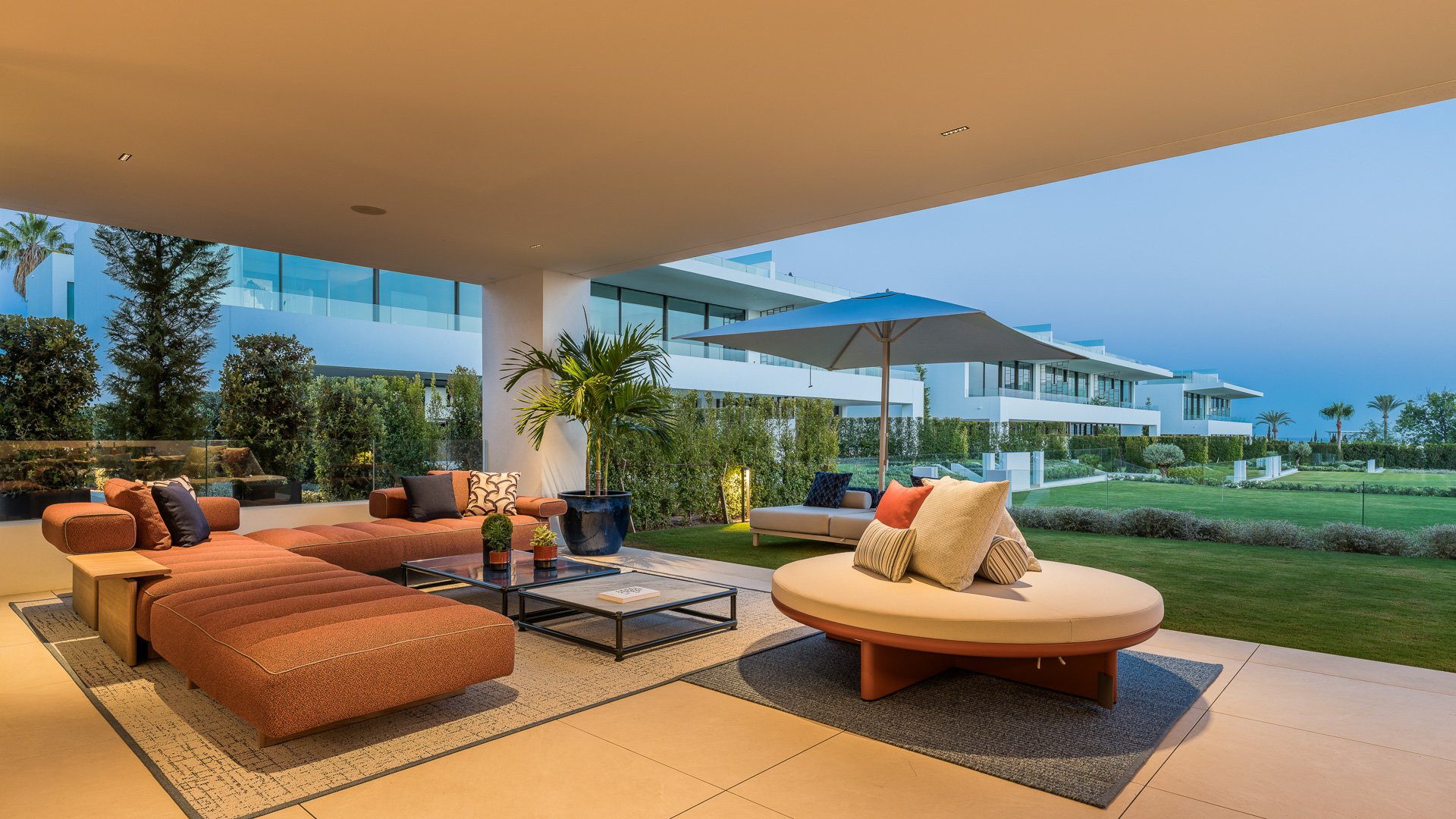 Key Ready in Marbella (Ref: DOSI-1632)
