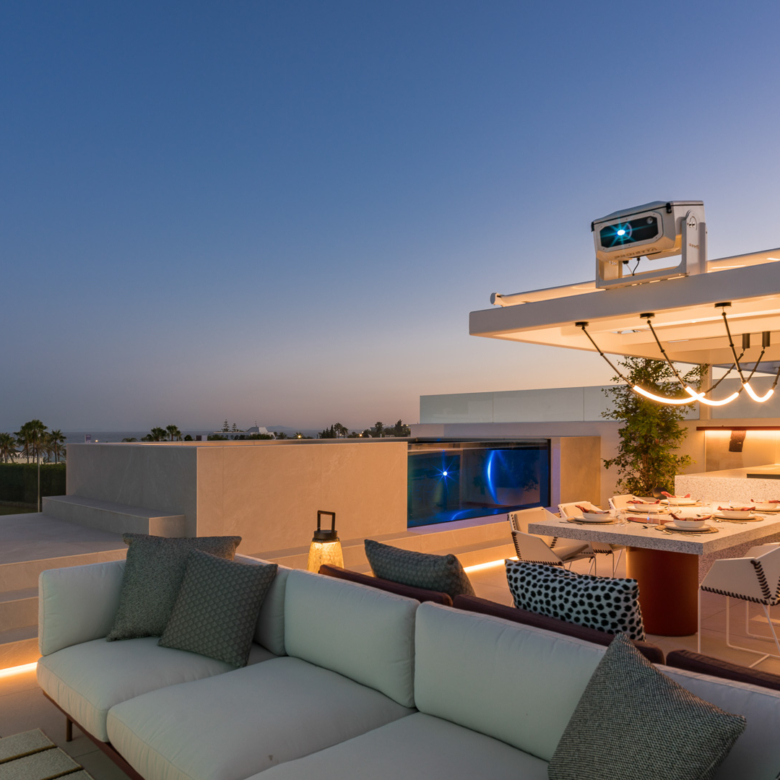 Key Ready in Marbella (Ref: DOSI-1632)