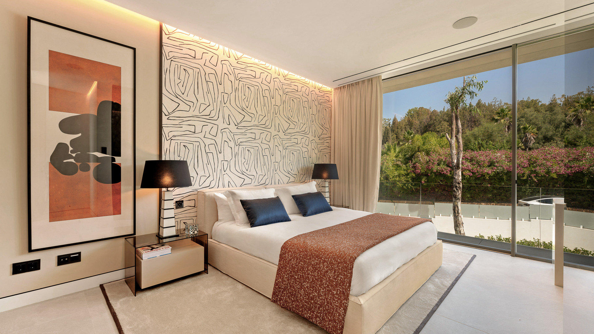 Key Ready in Marbella (Ref: DOSI-1632)