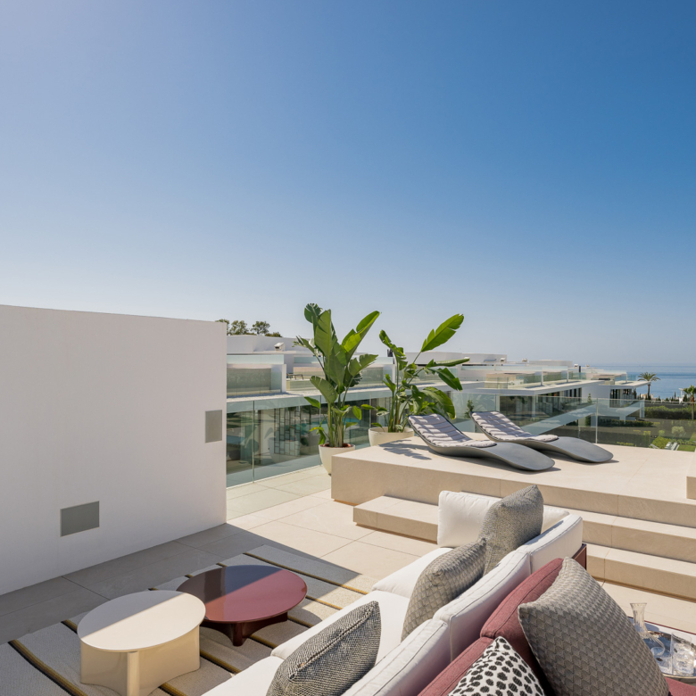 Key Ready in Marbella (Ref: DOSI-1632)