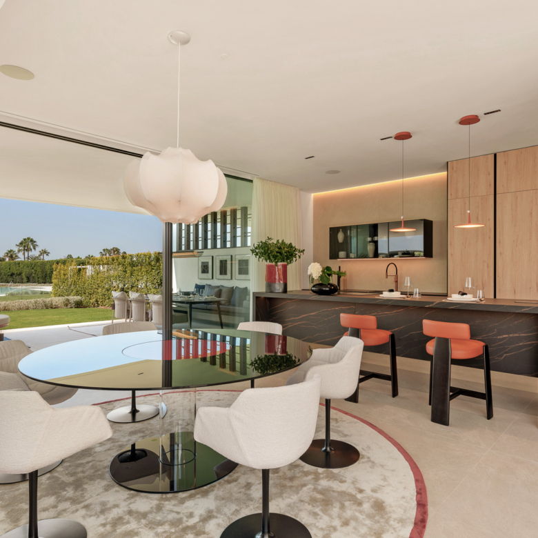 Key Ready in Marbella (Ref: DOSI-1632)