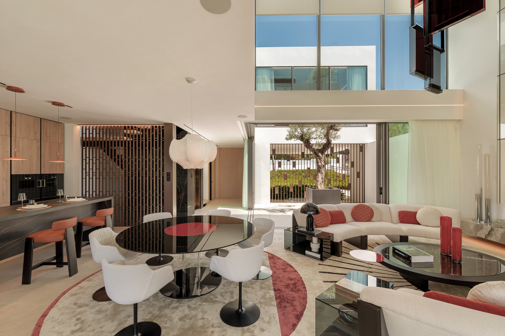 Key Ready in Marbella (Ref: DOSI-1632)