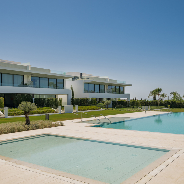 Key Ready in Marbella (Ref: DOSI-1632)